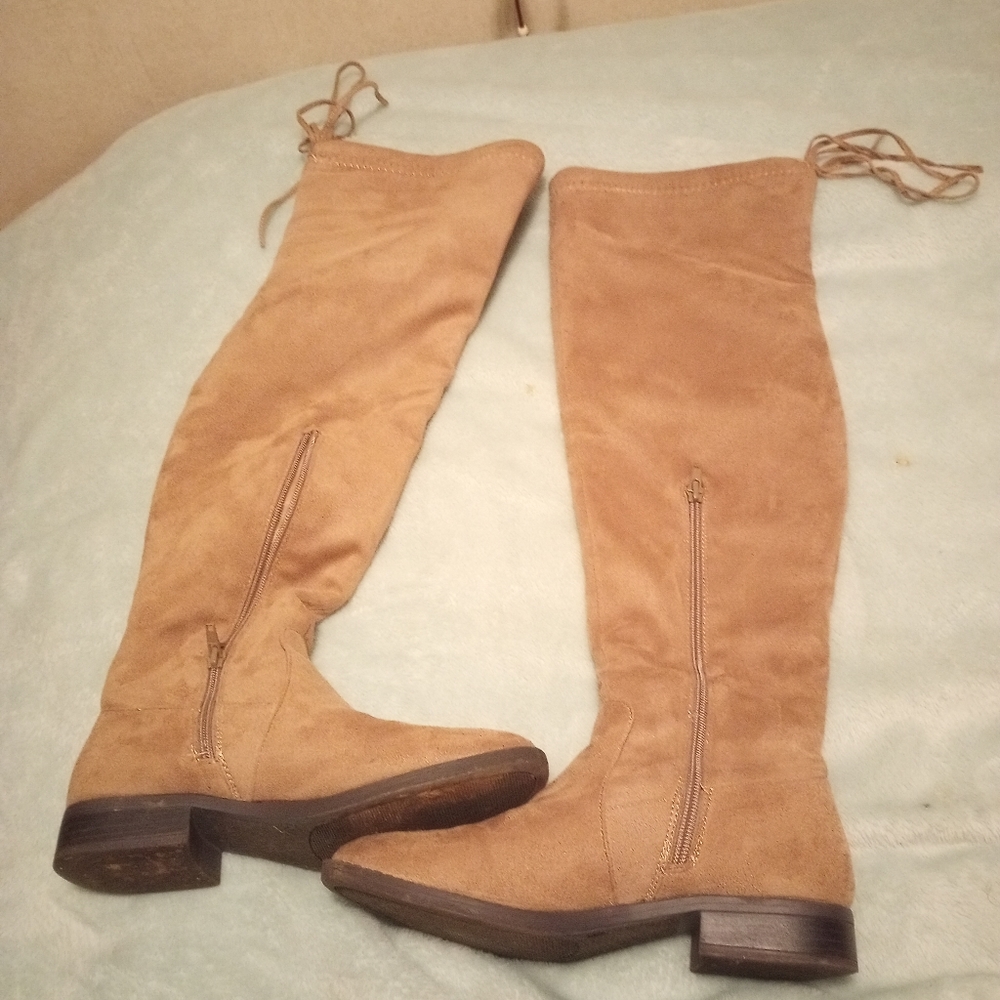 👢 Like New Suede Boots 👢